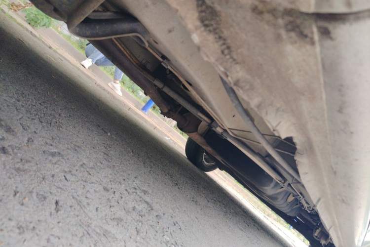 Used Buick GL8 2014 2.4L Classic Edition Chassis Front Left