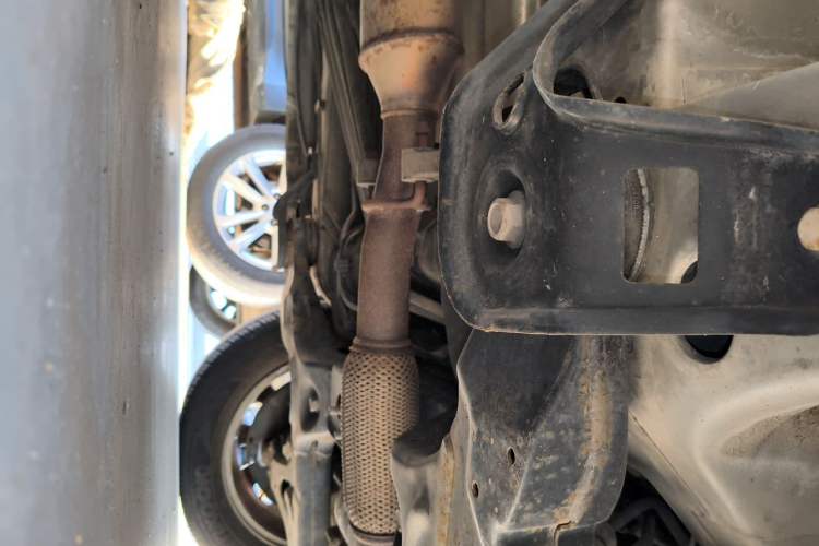 Used Buick GL8 2014 2.4L Classic Edition Chassis Front Right