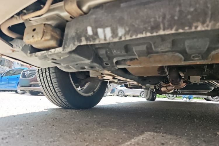 Used Buick GL8 2014 2.4L Classic Edition Chassis Front Right