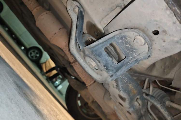 Used Buick GL8 2014 2.4L Classic Edition Chassis Front Right