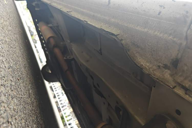 Used Buick GL8 2014 2.4L Comfort Edition Chassis Front Right