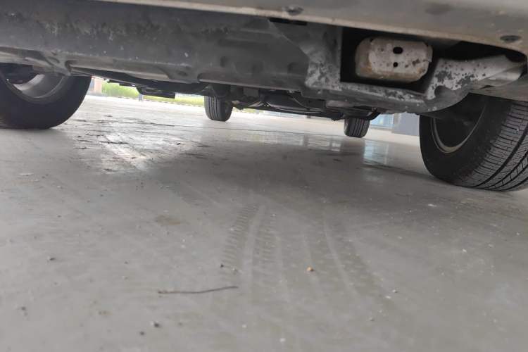 Used Buick GL8 2014 2.4L Classic Edition Chassis Front