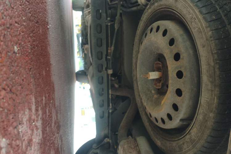 Used Buick GL8 2014 2.4L Comfort Edition Chassis Rear