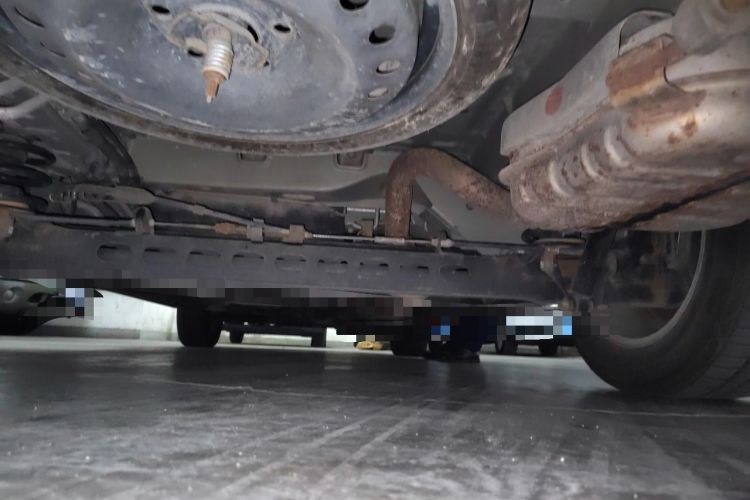 Used Buick GL8 2014 2.4L Executive Edition Chassis Rear