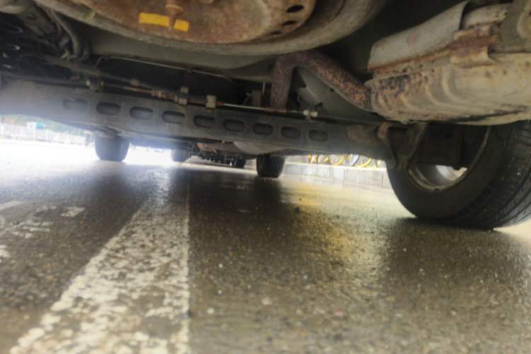 Used Buick GL8 2014 2.4L Classic Edition Chassis Rear