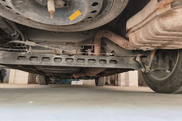 Used Buick GL8 2014 2.4L Classic Edition Chassis Rear