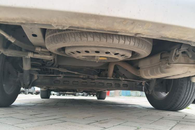 Used Buick GL8 2014 2.4L Comfort Edition Chassis Rear