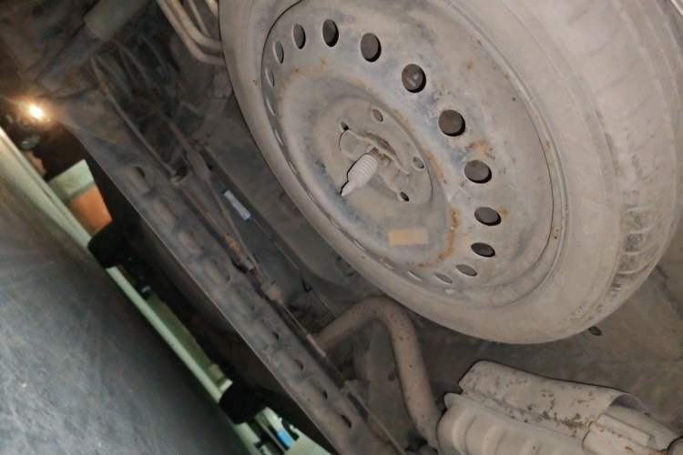 Used Buick GL8 2014 2.4L Classic Edition Chassis Rear