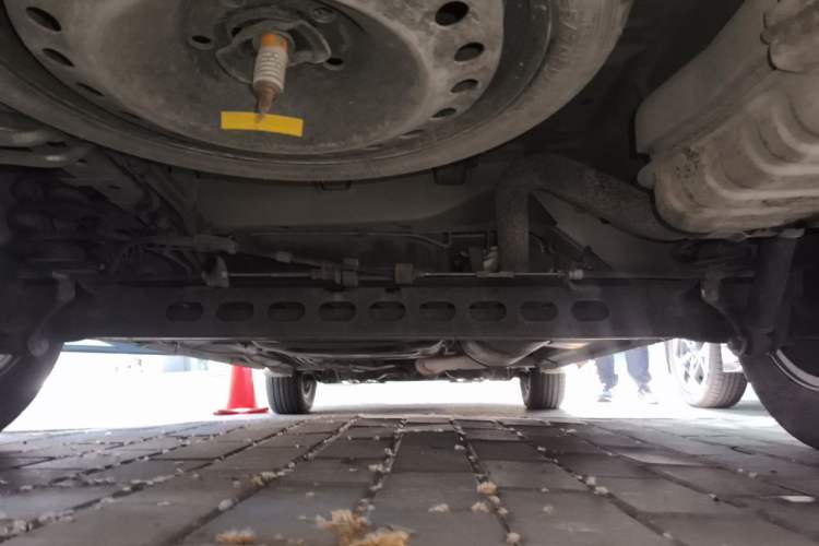 Used Buick GL8 2014 2.4L Comfort Edition Chassis Rear