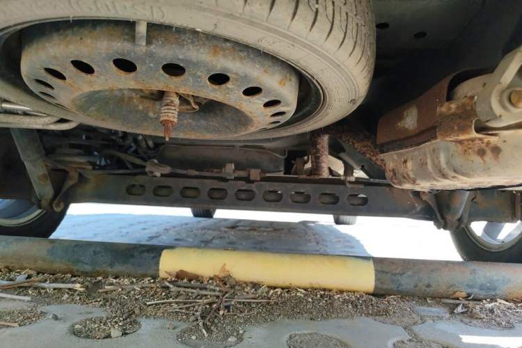 Used Buick GL8 2014 2.4L Classic Edition Chassis Rear