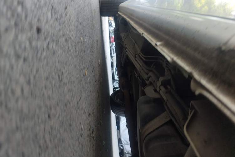 Used Buick GL8 2014 2.4L Classic Edition Chassis Rear Left