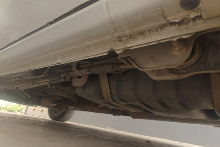 Used Buick GL8 2014 2.4L Classic Edition Chassis Rear Left