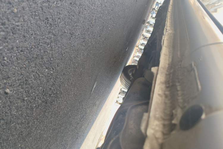 Used Buick GL8 2014 2.4L Classic Edition Chassis Rear Left
