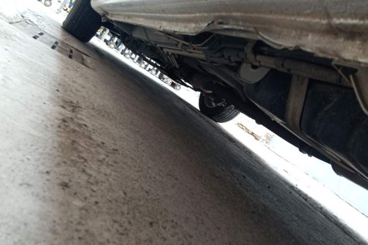 Used Buick GL8 2014 2.4L Classic Edition Chassis Rear Left
