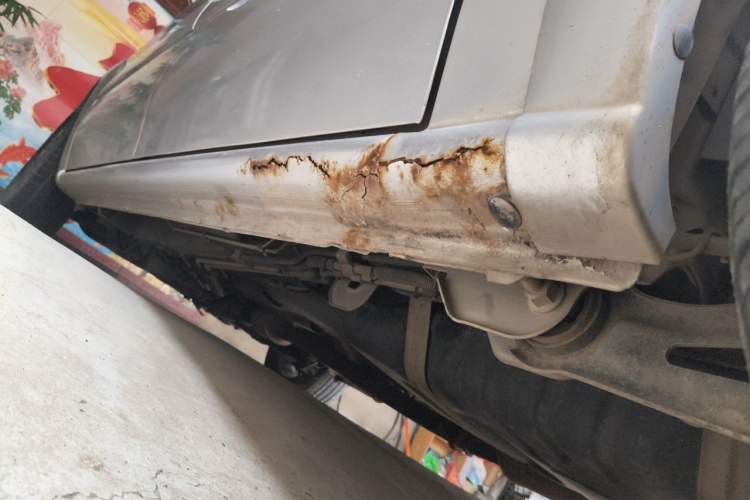 Used Buick GL8 2014 2.4L Classic Edition Chassis Rear Left
