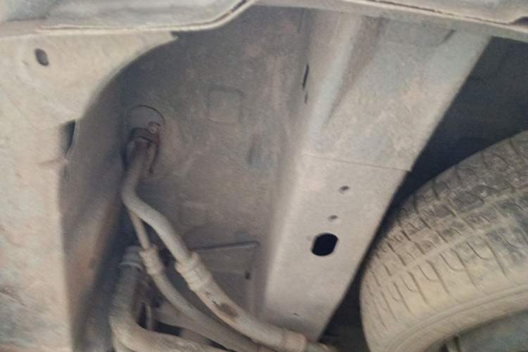 Used Buick GL8 2014 2.4L Classic Edition Chassis Rear Left