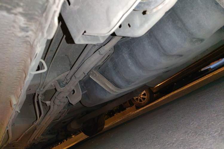 Used Buick GL8 2014 2.4L Classic Edition Chassis Rear Left