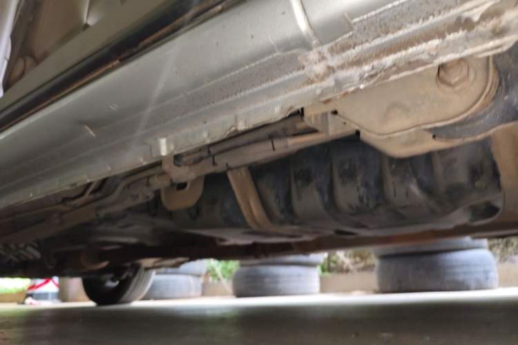 Used Buick GL8 2014 2.4L Classic Edition Chassis Rear Left