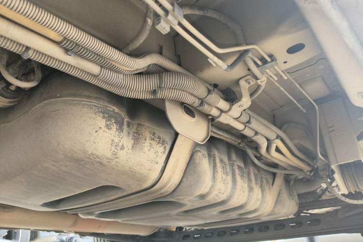 Used Buick GL8 2014 2.4L Classic Edition Chassis Rear Left