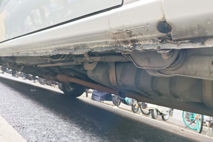 Used Buick GL8 2014 2.4L Classic Edition Chassis Rear Left