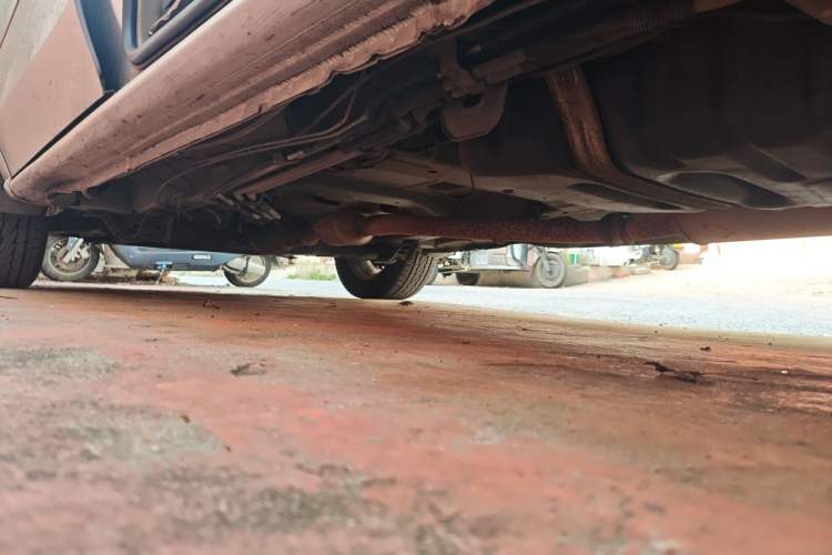 Used Buick GL8 2014 2.4L Classic Edition Chassis Rear Left