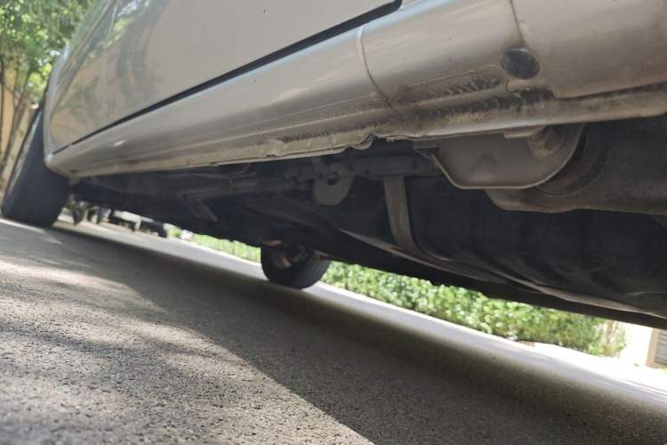 Used Buick GL8 2014 2.4L Classic Edition Chassis Rear Left