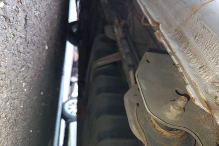 Used Buick GL8 2014 2.4L Classic Edition Chassis Rear Left