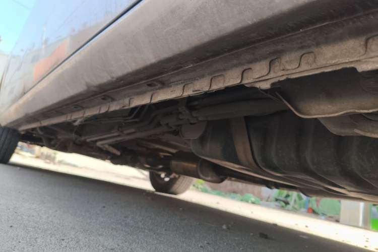 Used Buick GL8 2014 2.4L CT Luxury Business Comfort Edition Chassis Rear Left