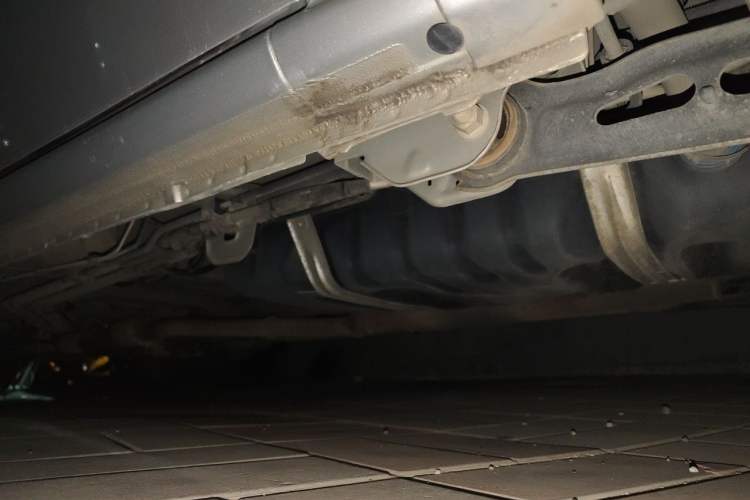 Used Buick GL8 2014 2.4L Classic Edition Chassis Rear Left