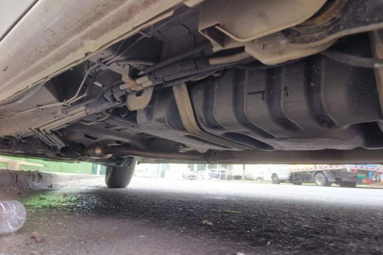 Used Buick GL8 2014 2.4L Executive Edition Chassis Rear Left