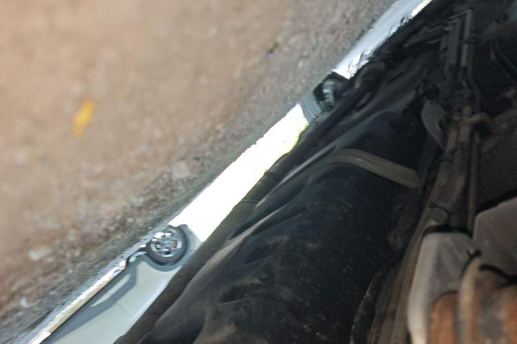 Used Buick GL8 2014 2.4L Classic Edition Chassis Rear Left