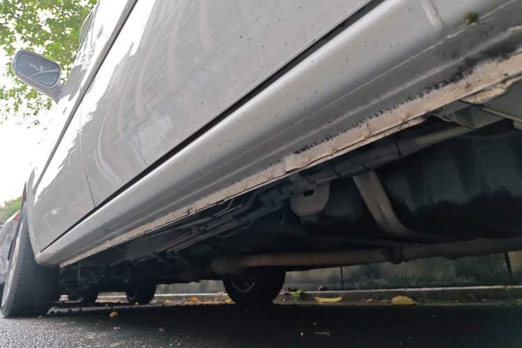 Used Buick GL8 2014 2.4L Classic Edition Chassis Rear Left