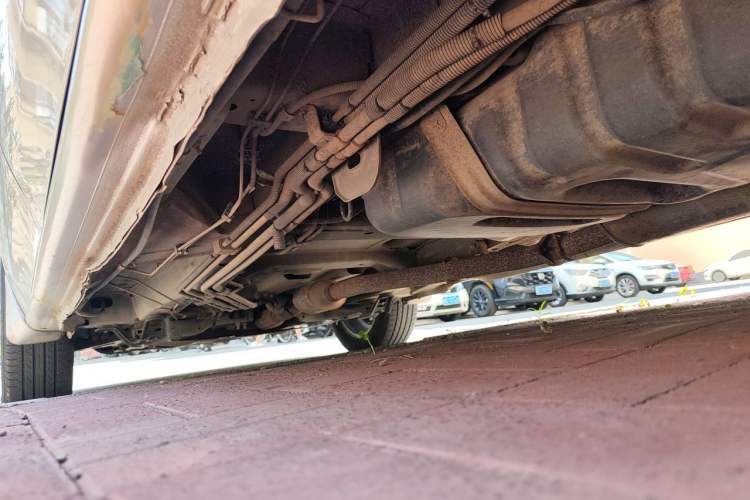 Used Buick GL8 2014 2.4L Classic Edition Chassis Rear Left