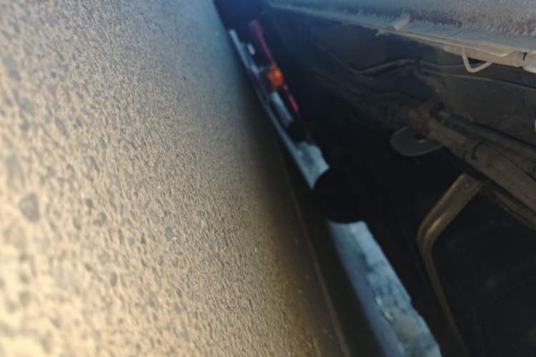 Used Buick GL8 2014 2.4L Classic Edition Chassis Rear Left