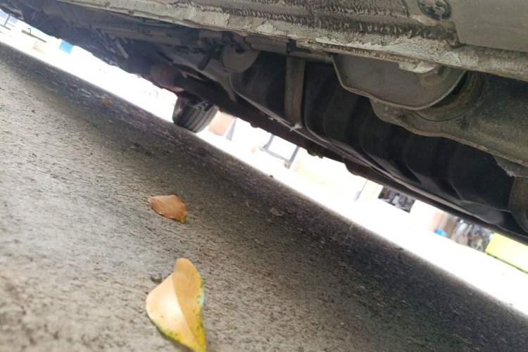 Used Buick GL8 2014 2.4L Classic Edition Chassis Rear Left