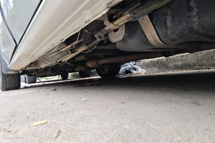 Used Buick GL8 2014 2.4L Classic Edition Chassis Rear Left