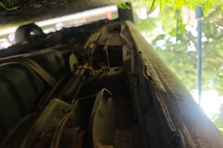 Used Buick GL8 2014 2.4L Classic Edition Chassis Rear Left