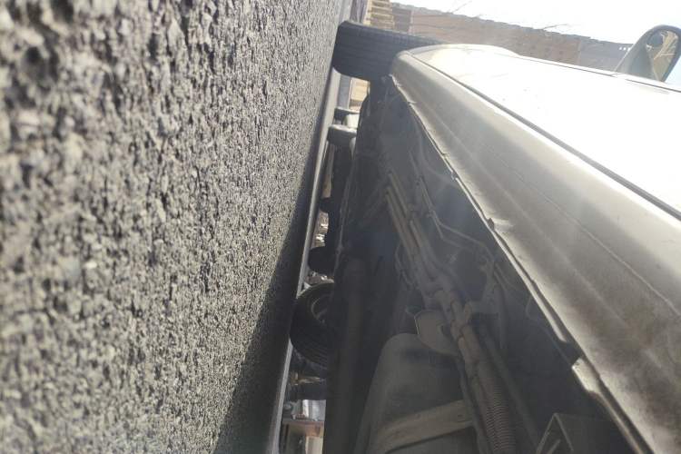 Used Buick GL8 2014 2.4L Classic Edition Chassis Rear Left