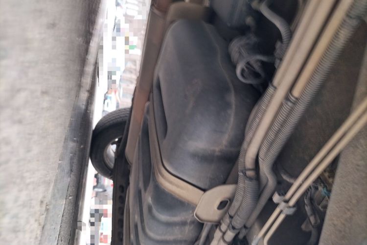 Used Buick GL8 2014 2.4L Classic Edition Chassis Rear Left