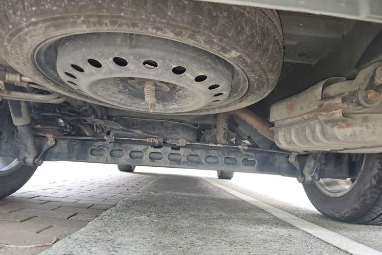 Used Buick GL8 2014 2.4L Classic Edition Chassis Rear