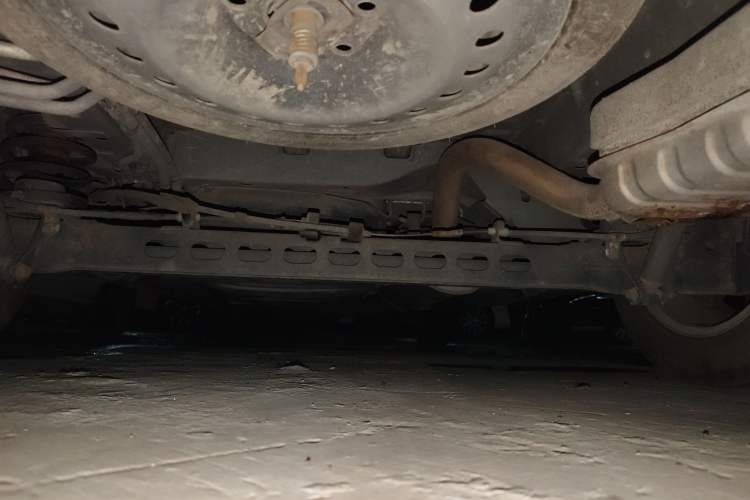 Used Buick GL8 2014 2.4L Classic Edition Chassis Rear