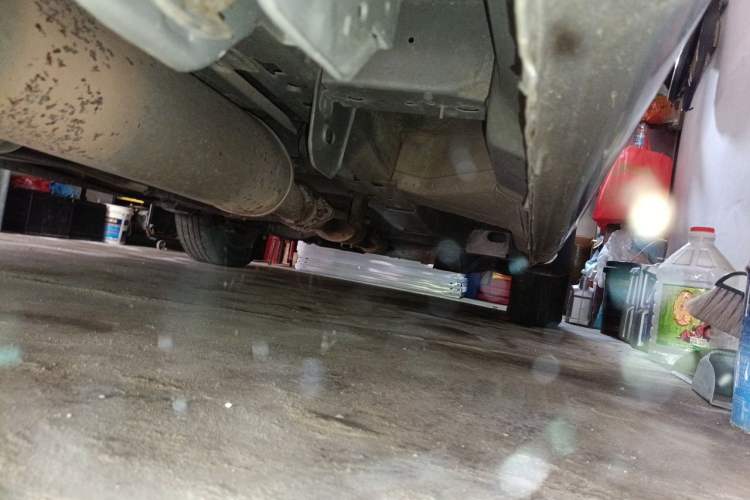 Used Buick GL8 2014 2.4L Classic Edition Chassis Rear Right