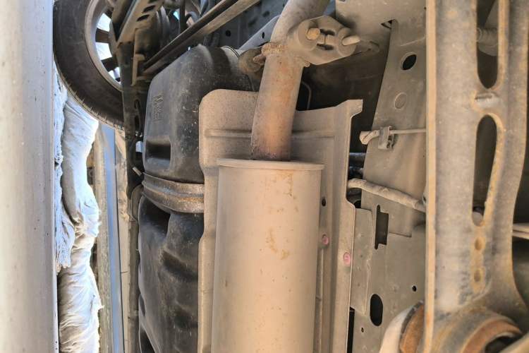 Used Buick GL8 2014 2.4L Classic Edition Chassis Rear Right