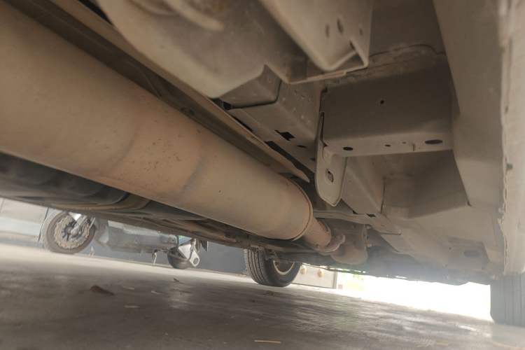 Used Buick GL8 2014 2.4L Classic Edition Chassis Rear Right