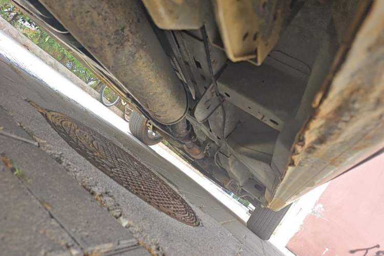 Used Buick GL8 2014 2.4L Classic Edition Chassis Rear Right