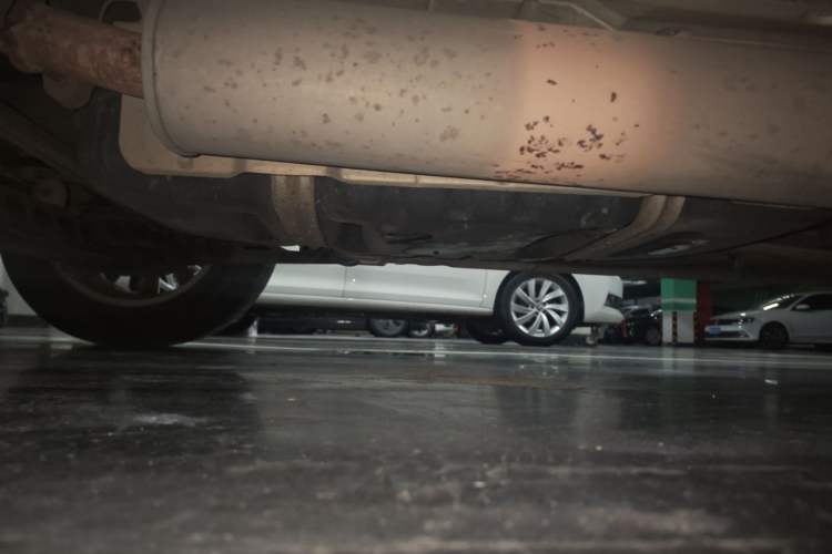 Used Buick GL8 2014 2.4L Classic Edition Chassis Rear Right