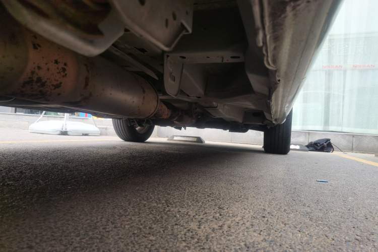 Used Buick GL8 2014 2.4L Classic Edition Chassis Rear Right