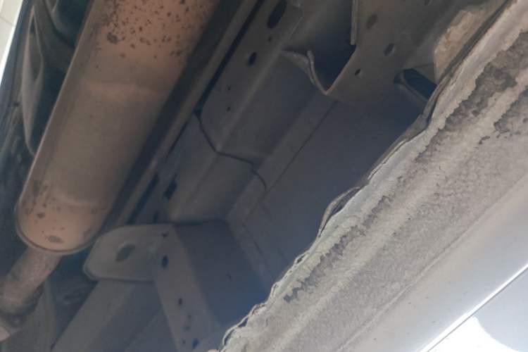 Used Buick GL8 2014 2.4L Comfort Edition Chassis Rear Right