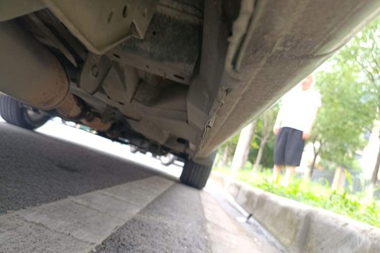 Used Buick GL8 2014 2.4L Executive Edition Chassis Rear Right
