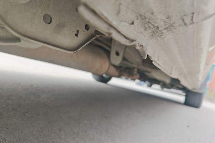 Used Buick GL8 2014 2.4L Classic Edition Chassis Rear Right